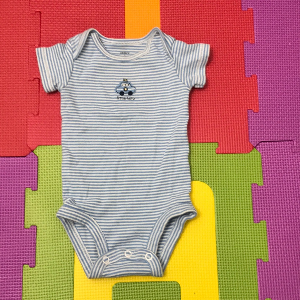 Carter’s “little hero” onesie